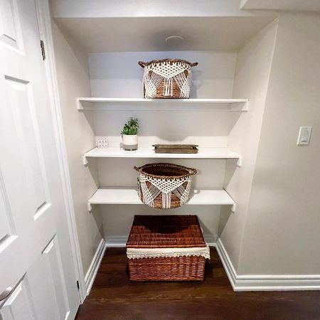 Spacious & Renovated 1Bd Suite W/Parking 多伦多 外观 照片